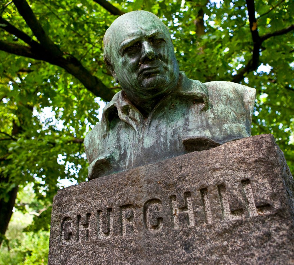 Winston Churchill Statue