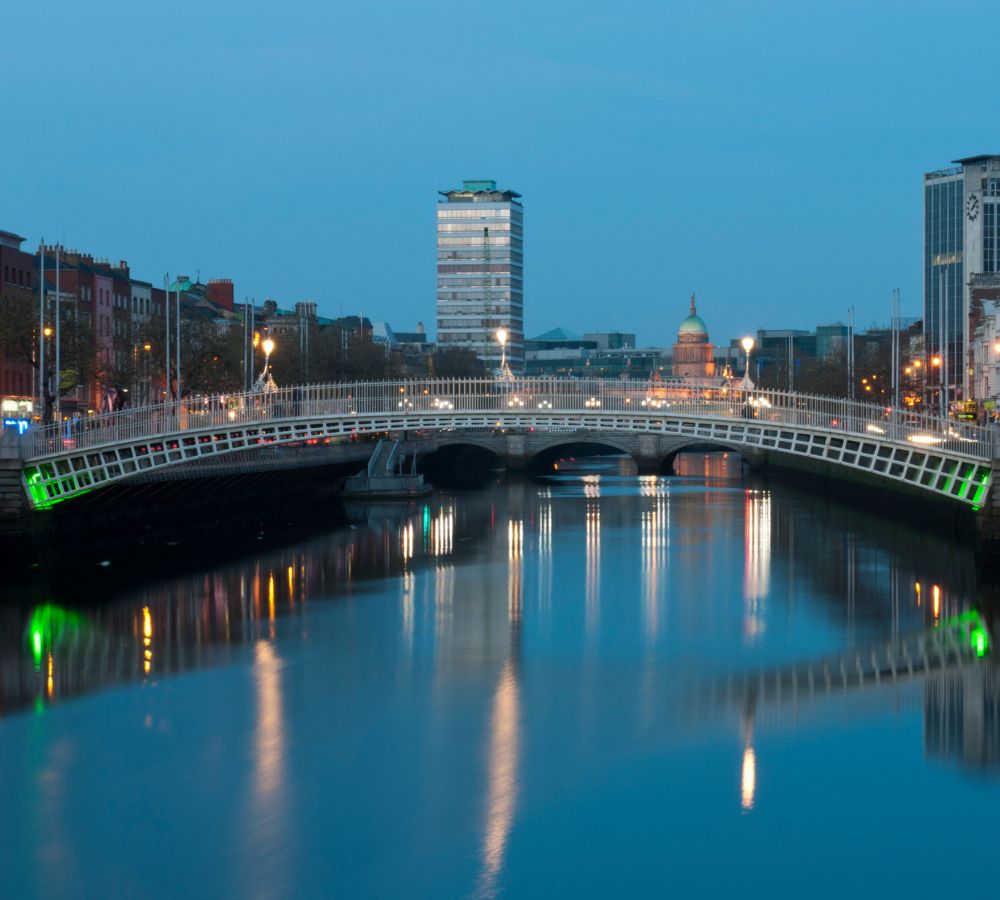 Hapenny bridge and Liffey river, Dublin