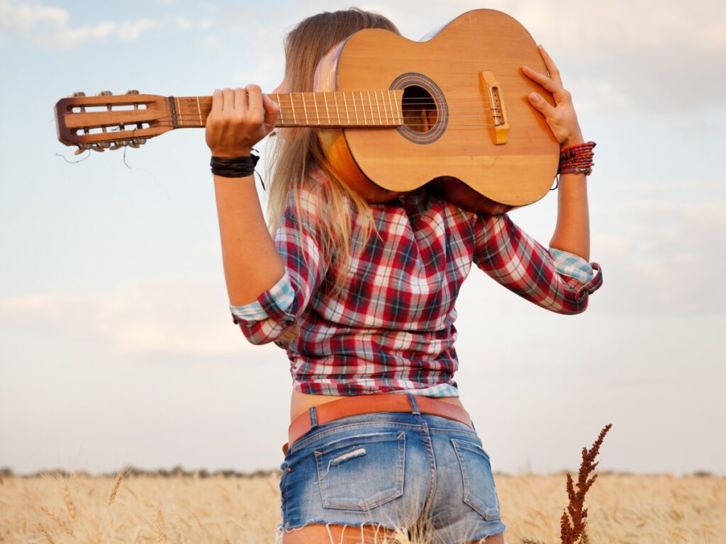 Girl with Guitar for country music